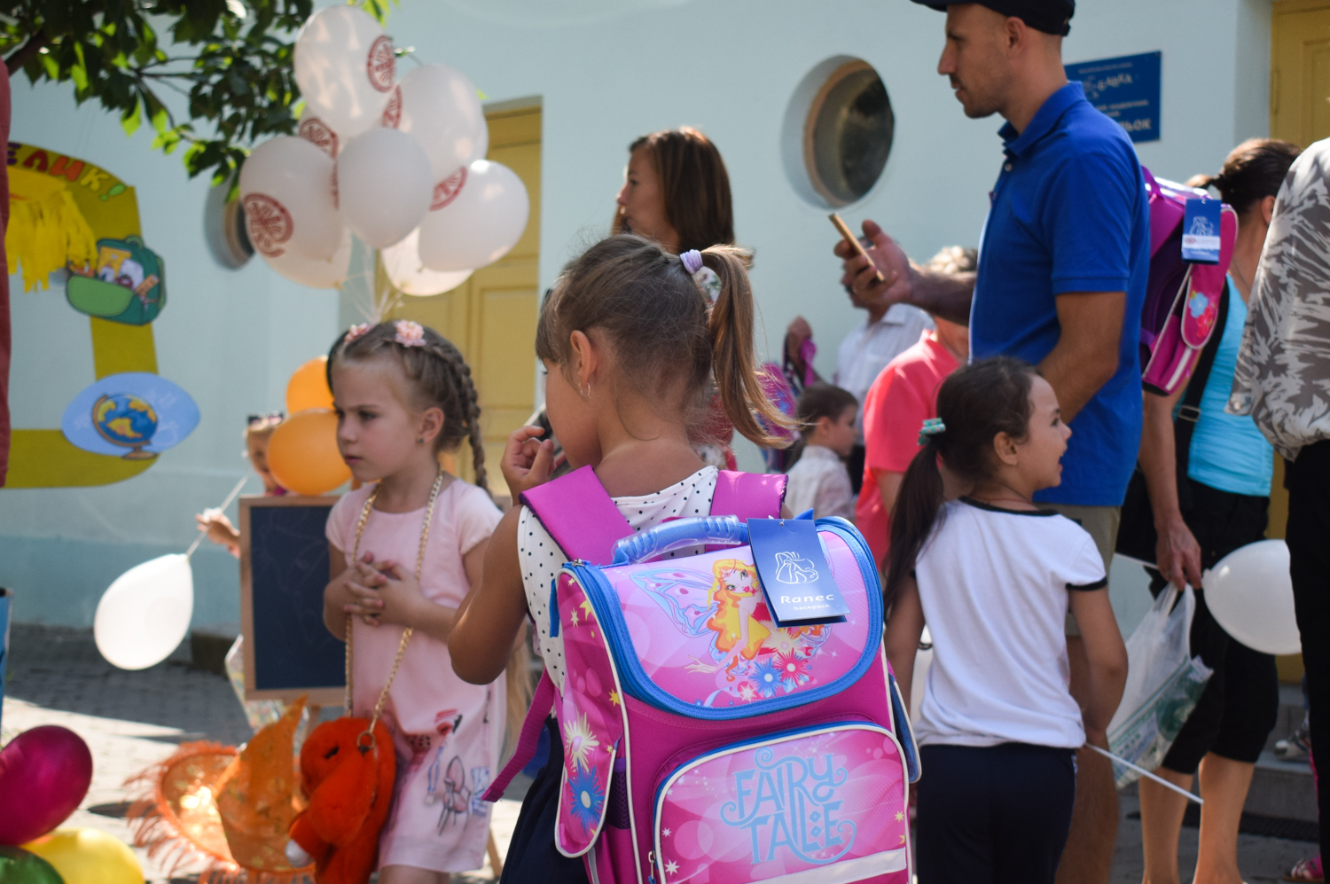 В Ужгороді провели соціальну акцію  “Перший портфелик”