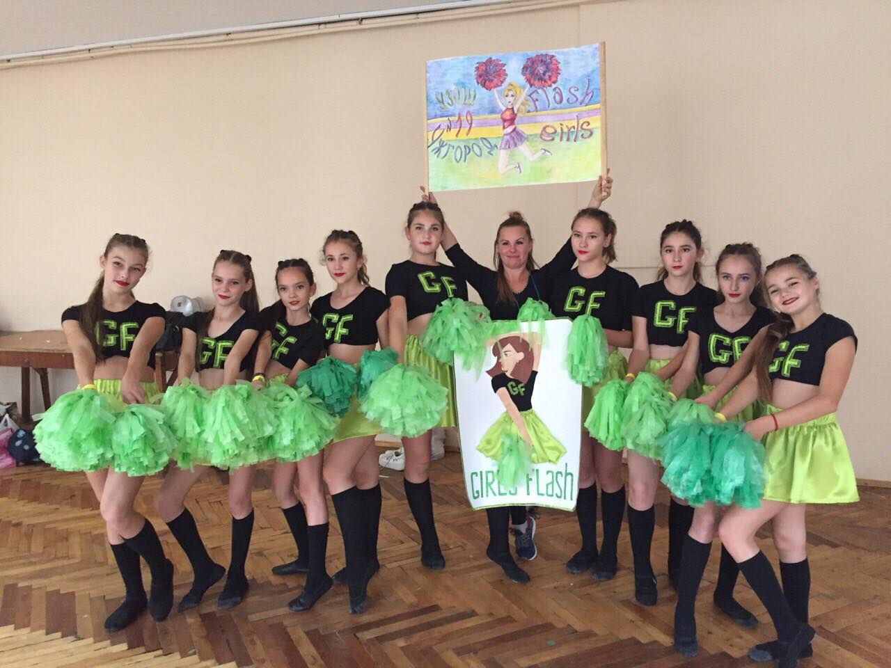 Ужгородські школярки взяли участь у змаганнях Всеукраїнської ліги шкільних груп підтримки