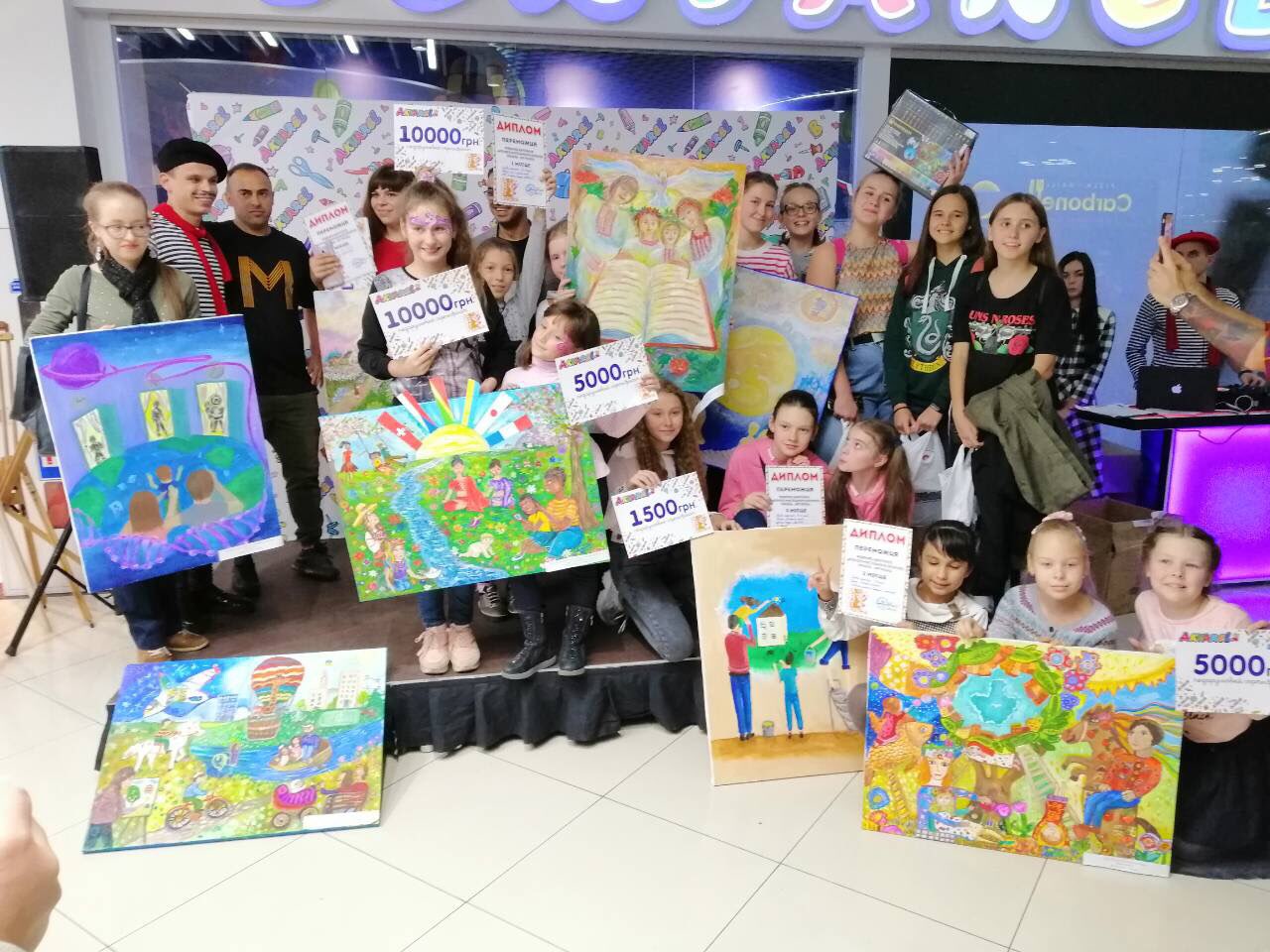 10 учнів Ужгородської дитячої школи мистецтв здобули перемогу на Всеукраїнському конкурсі «Україна – Арт Країна»