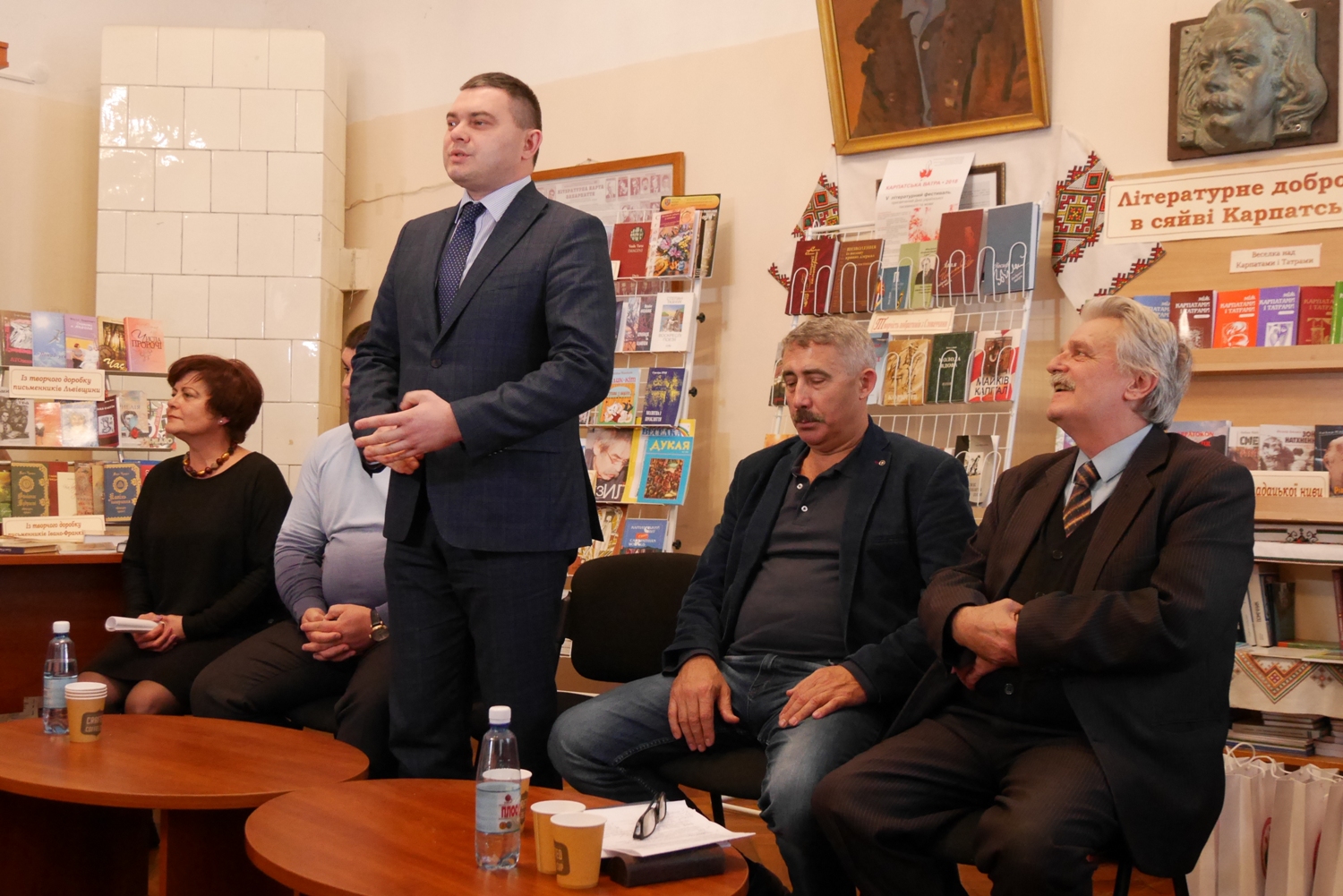 «Карпатська ватра» зібрала в Ужгороді письменників з України та країн-сусідок