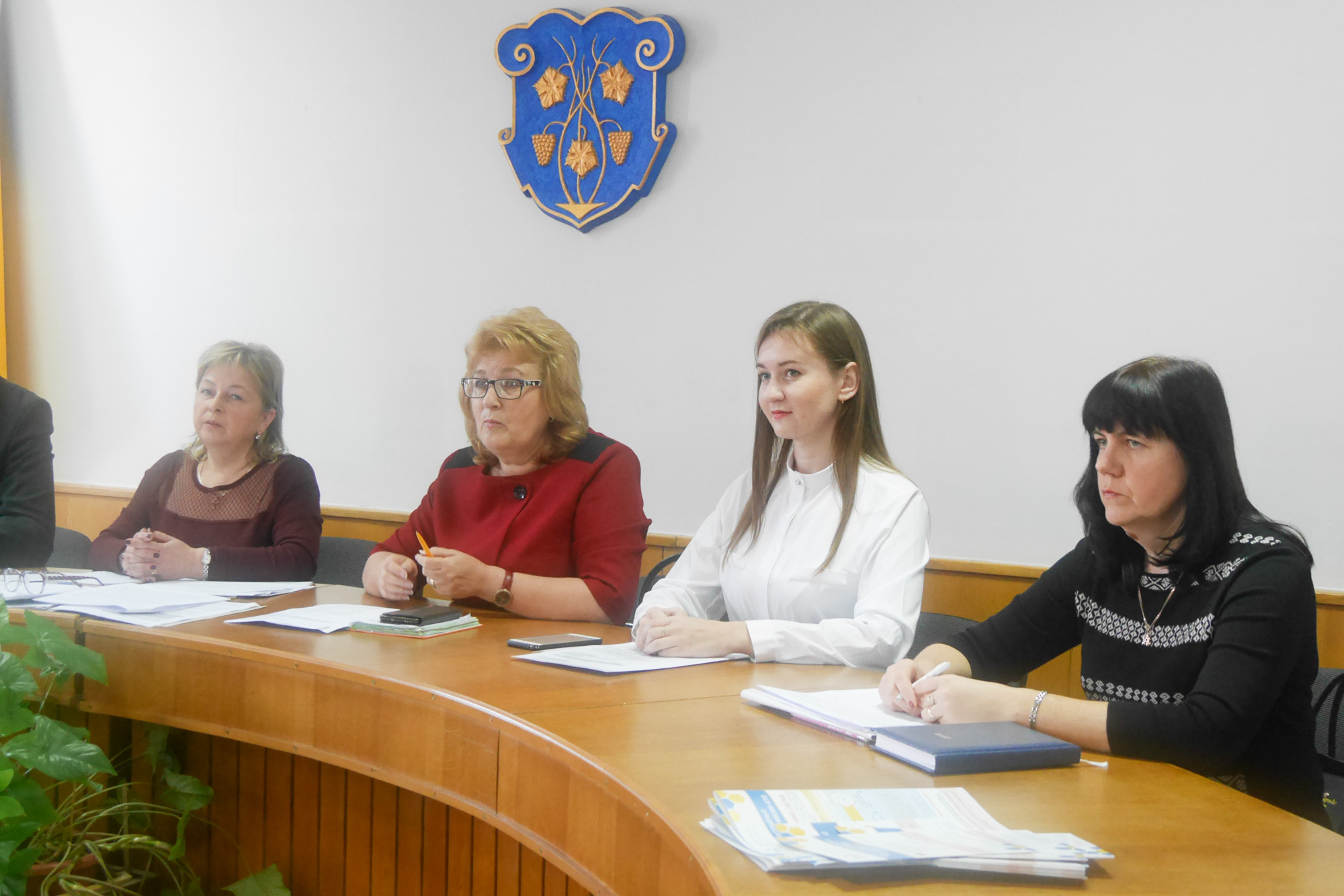 Новації у призначенні субсидій та соціальних допомог посадовці з усього Закарпаття обговорили на семінарі в Ужгородській міськраді