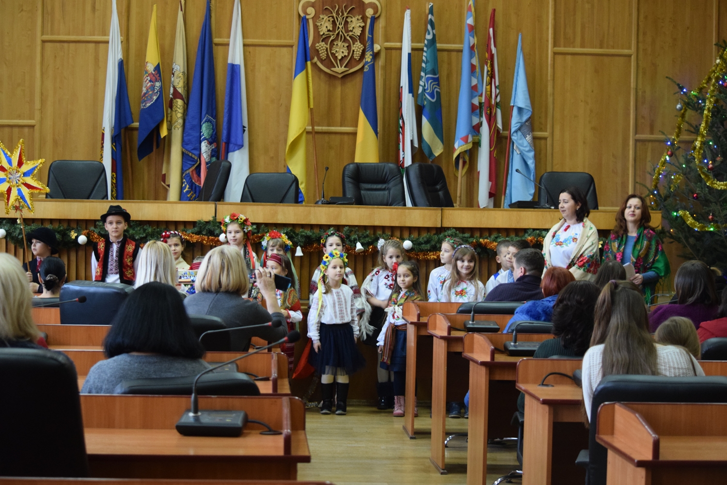 Колектив Ужгородської міської ради привітали зі святами