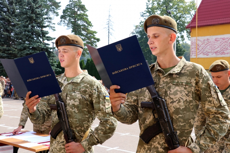 Про призов громадян України на строкову військову службу у 2019 році