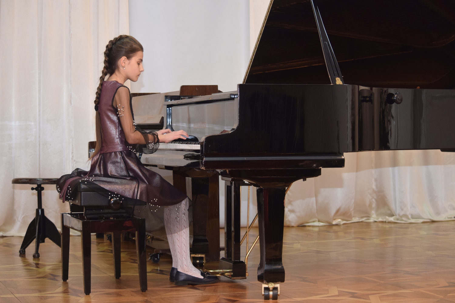 В Ужгороді пройшов конкурс юних піаністів